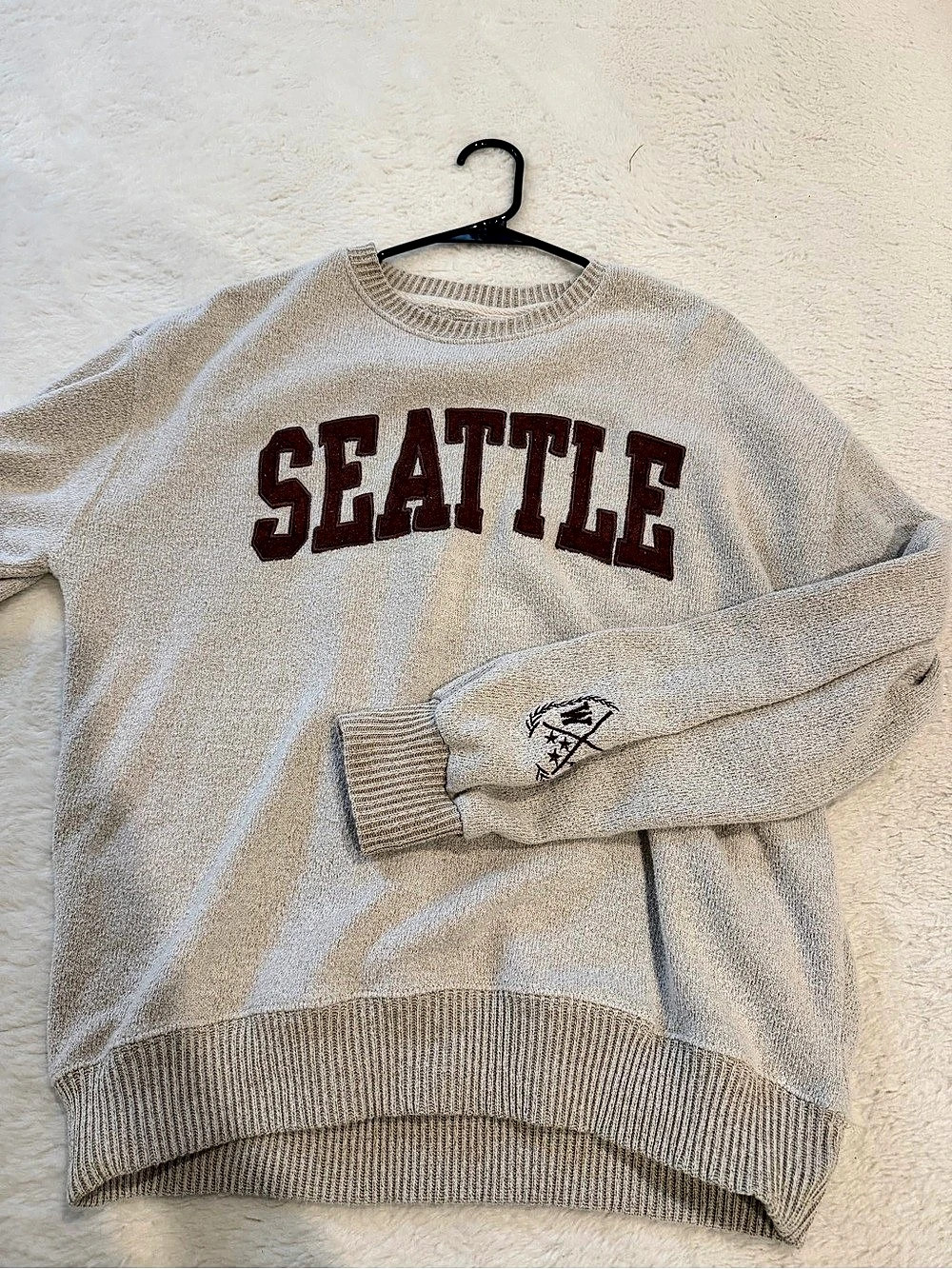 New York Co Seattle Crewneck Sweater in Gray Like New